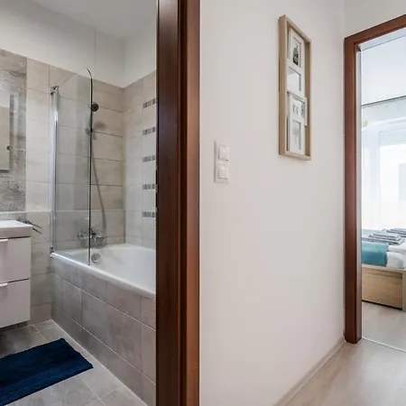 Bpr Galactic Empire With Balcony Budapeszt