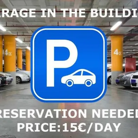 Bpr Galactic Empire With Balcony Lägenhet Budapest