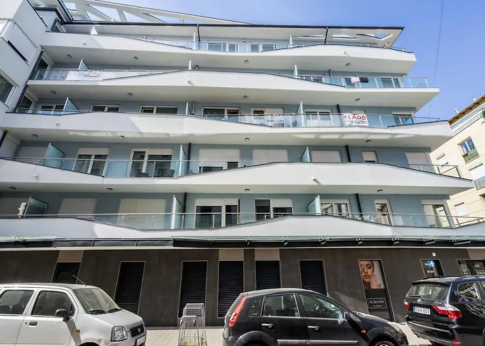 Bpr Galactic Empire With Balcony Budapest