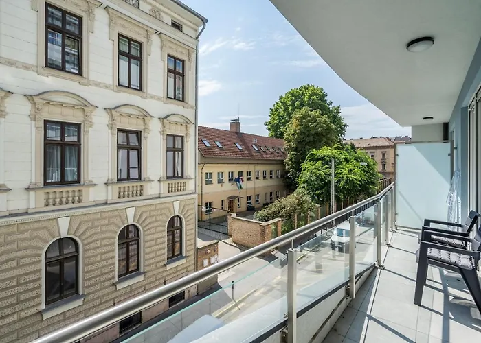 Bpr Galactic Empire With Balcony Budapest